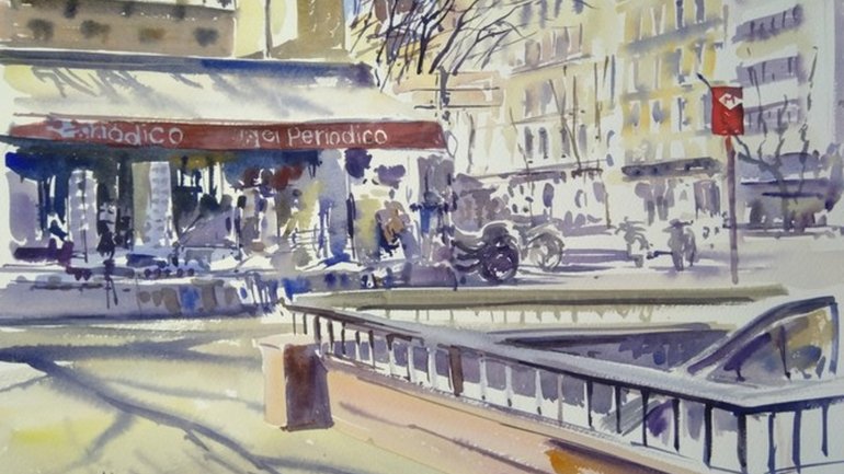 Aquarel·la d'una plaça urbana amb edificis, una terrassa de cafeteria i l'entrada al metro, pintada amb pinzellades soltes i lluminoses.